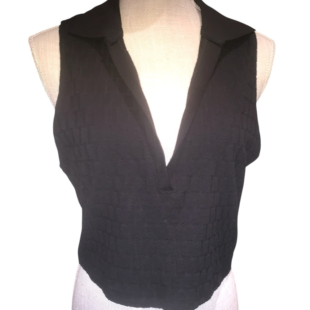 🌷ZARA🌷NWT! SLEEVELESS V-NECK CROPPED SWEATER.